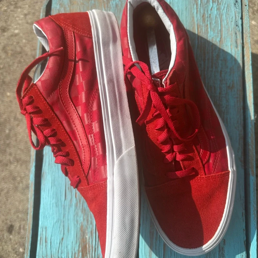 Vans Mens Size 11 Red Checkered Sneakers - Picture 6 of 7